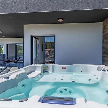 Holiday home Stunning In Pula