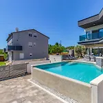 Beautiful In Holiday home Pula