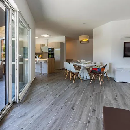 Stunning In Будинок відпочинку *