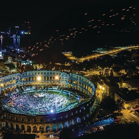 Stunning In Сasa de vacaciones