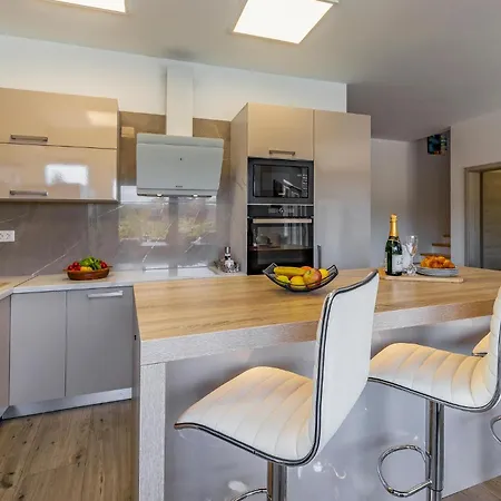 Stunning In Будинок відпочинку *