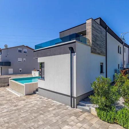 Stunning In Будинок відпочинку