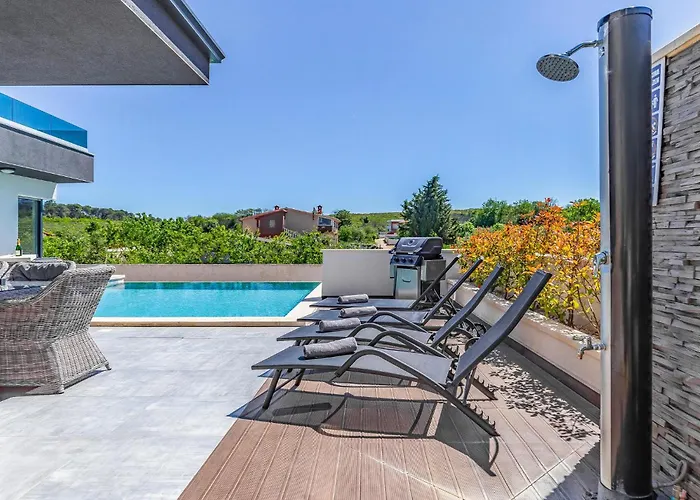 Holiday home Stunning In Pula